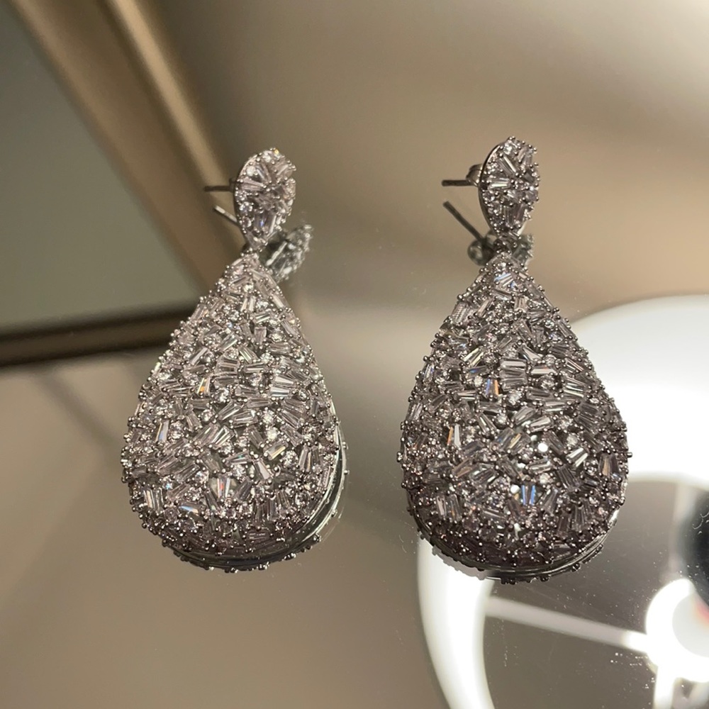 Bridal cubic zirconia earrings